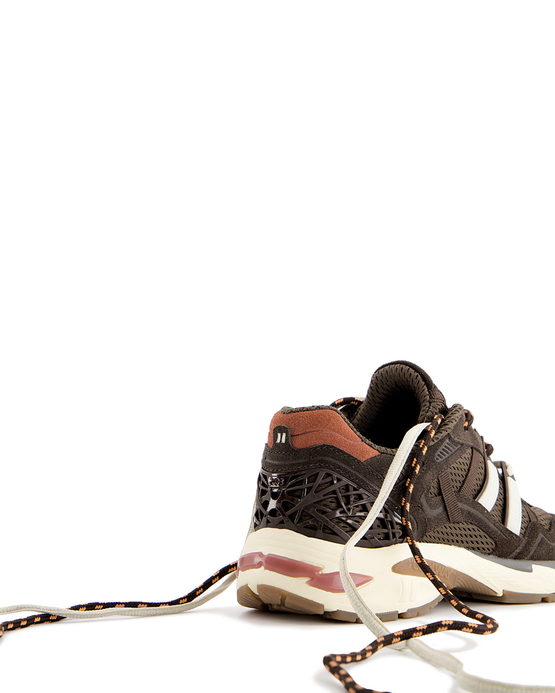 M Oasis Run Dark Brown 8603832-0201