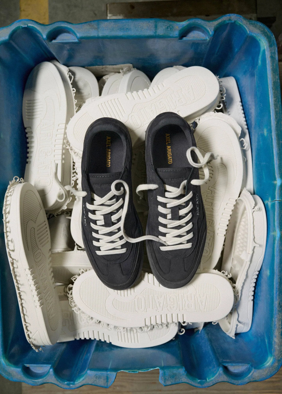 M Dice T-Toe Sneaker Off Black/Off Black F3625001